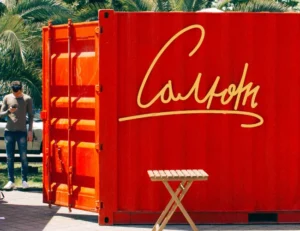 مصنع كرفانات في مصر – الجودة والاحترافية مع شركة الألمانية

إذا كنت تبحث عن مصنع كرفانات في مصر، فإن شركة الألمانية تقدم لك أفضل الحلول لتصنيع وحدات سكنية وتجارية متعددة الاستخدامات. مع خبرة طويلة في السوق المصري، تضمن الشركة وحدات متينة وسهلة التركيب، مع خدمة عملاء مميزة يمكن التواصل معها على الرقم 01114553080.

⸻

1. ما هو الكرفان؟

الكرفان هو وحدة جاهزة مصنوعة من مواد متينة ومرنة، يمكن استخدامها كسكن مؤقت أو مكتب أو مشروع تجاري. توفر وحدات الكرفانات من الألمانية تصميمًا عمليًا ومواصفات عالية الجودة.

⸻

2. لماذا الاستثمار في الكرفانات؟

تقدم الكرفانات حلًا سريعًا ومرنًا مقارنة بالمباني التقليدية، حيث يمكن تركيبها ونقلها بسهولة، وتناسب المشاريع السكنية والتجارية على حد سواء.

⸻

3. مميزات كرفانات الألمانية
	•	تصميم عملي ومرن لجميع الاستخدامات.
	•	مواد مقاومة للحرارة والرطوبة لضمان متانة طويلة.
	•	سهولة النقل والتركيب في أي موقع داخل مصر.
	•	دعم ما بعد البيع وخدمة العملاء المستمرة.

⸻

4. أنواع الكرفانات المتوفرة
	•	كرفانات سكنية جاهزة.
	•	كرفانات مكتبية أو تجارية.
	•	كرفانات مطاعم وفود ترك.
	•	وحدات تخزين ومخازن متنقلة.

كل نوع يمكن تخصيصه بحسب احتياجات العميل وميزانيته.

⸻

5. عملية التصنيع

تتم عملية التصنيع وفق أعلى معايير الجودة، مع تركيب جميع المرافق الأساسية مثل الكهرباء والمياه والتهوية، لضمان وحدة عملية وآمنة للاستخدام اليومي.

⸻

6. استخدامات الكرفانات
	•	سكن مؤقت أو دائم.
	•	وحدات مكتبية للشركات.
	•	مشاريع مطاعم متنقلة وفود ترك.
	•	وحدات تخزين ومخازن متنقلة.

الكرفانات متعددة الاستخدامات وتوفر حلولاً اقتصادية وسريعة التنفيذ.

⸻

7. نصائح قبل الشراء
	•	حدد احتياجاتك قبل اختيار النوع.
	•	تحقق من جودة المواد والمعدات.
	•	استفسر عن مدة التصنيع والتسليم.
	•	تواصل مع الألمانية على الرقم 01114553080 للحصول على استشارة وعرض أسعار مناسب.

⸻

8. لماذا تختار الألمانية؟

لأنها تجمع بين الخبرة الطويلة، الجودة العالية، والتصميم العملي المرن، مما يجعلها الخيار الأمثل عند البحث عن مصنع كرفانات موثوق في مصر.

⸻

9. خلاصة

باختصار، مصنع كرفانات في مصر مع الألمانية يوفر وحدات متينة وعملية وسهلة التركيب، مناسبة للسكن والعمل والمشاريع التجارية. اتصل الآن على 01114553080 وابدأ مشروعك بثقة وسهولة